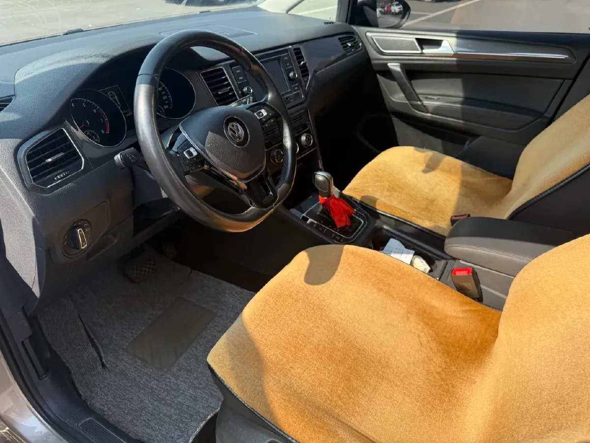 2018 Volkswagen Golf Sportsvan 1.4T 131HP L4 7DCT,autocango,china used car exporter,china ev exporter,chinese used car exporter,chinese used ev exporter