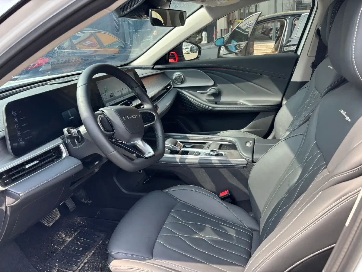 2025 Chery Arrizo 8 1.6T 197HP L4 7DCT,autocango,china used car exporter,china ev exporter,chinese used car exporter,chinese used ev exporter