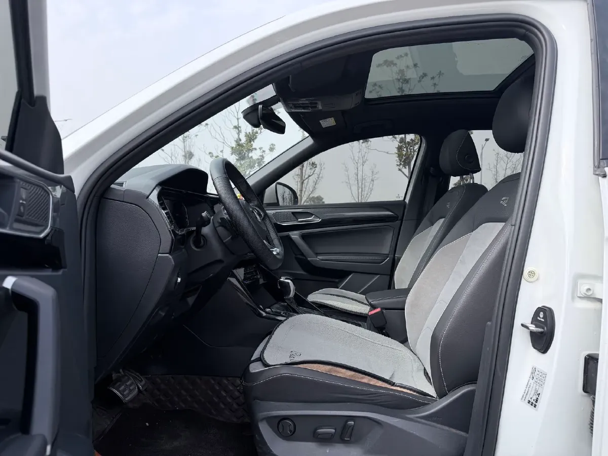 2020 Volkswagen Tayron 2.0T 220HP L4 7DCT,autocango,china used car exporter,china ev exporter,chinese used car exporter,chinese used ev exporter