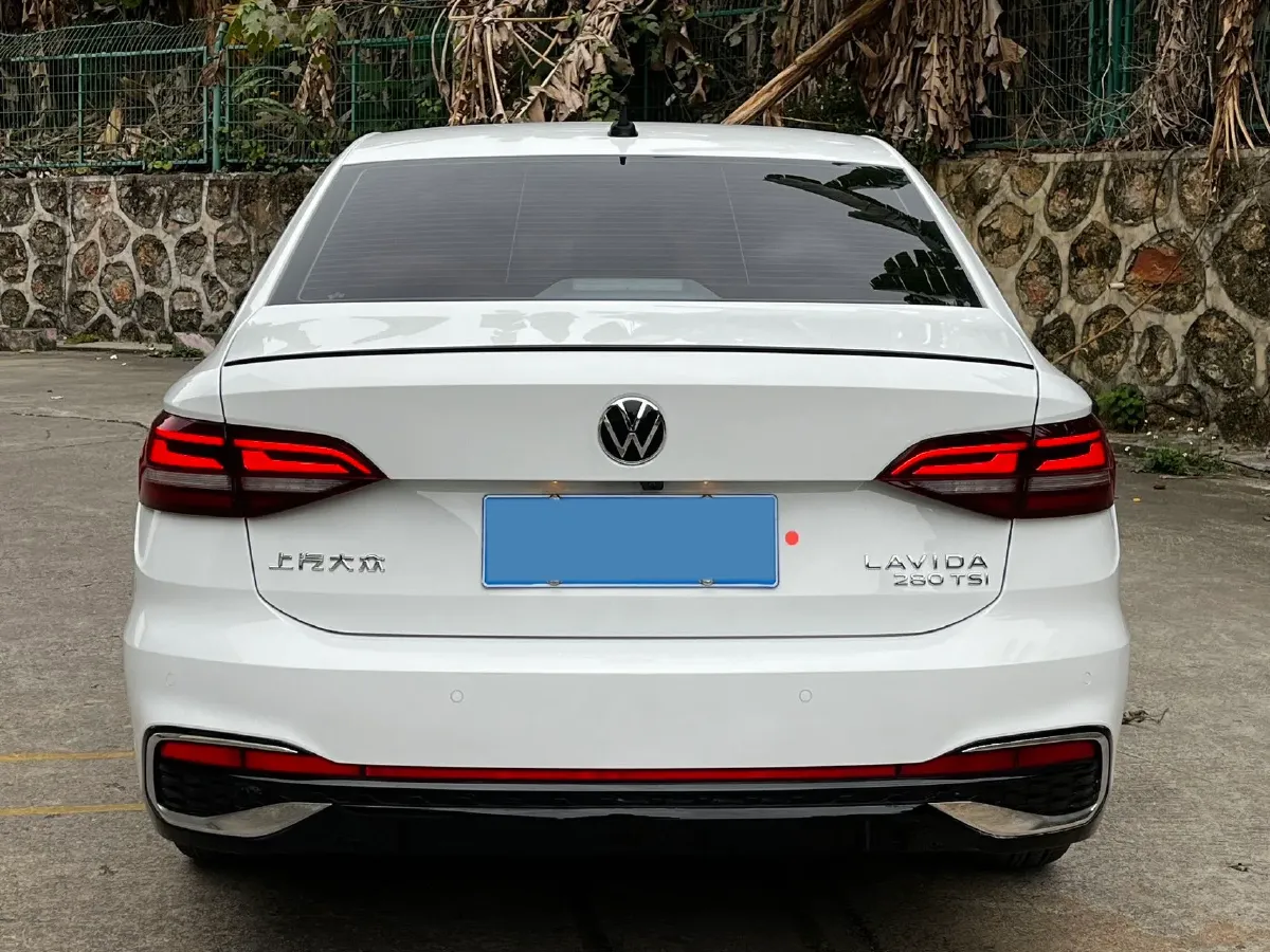 2023 Volkswagen Lavida 1.4T 150HP L4 7DCT,autocango,china used car exporter,china ev exporter,chinese used car exporter,chinese used ev exporter