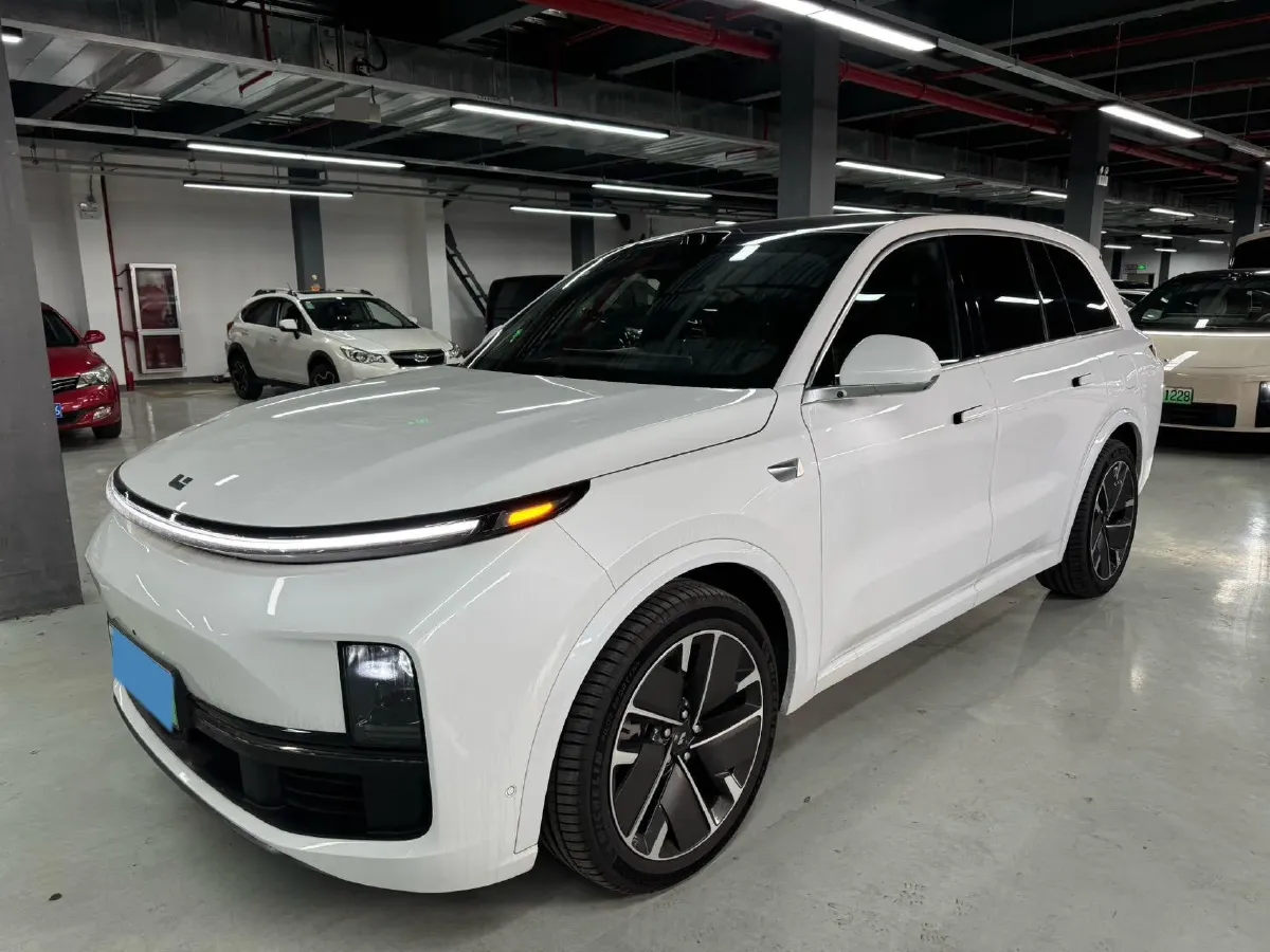 2024 Ford Bronco 2.3T 275HP L4 10AT,autocango,china used car exporter,china ev exporter,chinese used car exporter,chinese used ev exporter