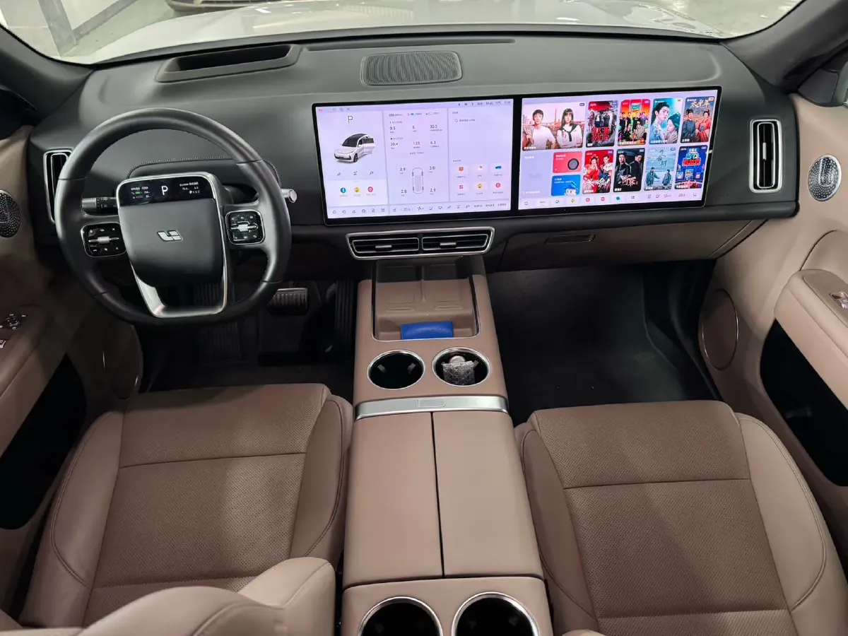 2024 Ford Bronco 2.3T 275HP L4 10AT,autocango,china used car exporter,china ev exporter,chinese used car exporter,chinese used ev exporter