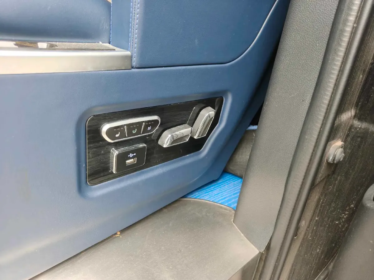 2019 MAXUS G10 2.0T 218HP L4 6AT,autocango,china used car exporter,china ev exporter,chinese used car exporter,chinese used ev exporter