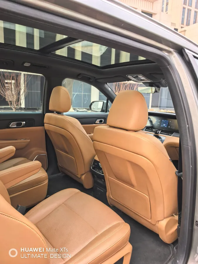 2021 Li ONE Range Extended 131HP REEV 40.5KWH,autocango,china used car exporter,china ev exporter,chinese used car exporter,chinese used ev exporter