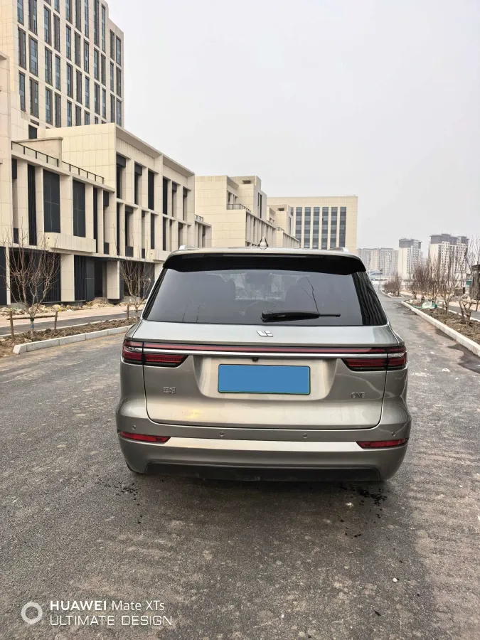 2021 Li ONE Range Extended 131HP REEV 40.5KWH,autocango,china used car exporter,china ev exporter,chinese used car exporter,chinese used ev exporter