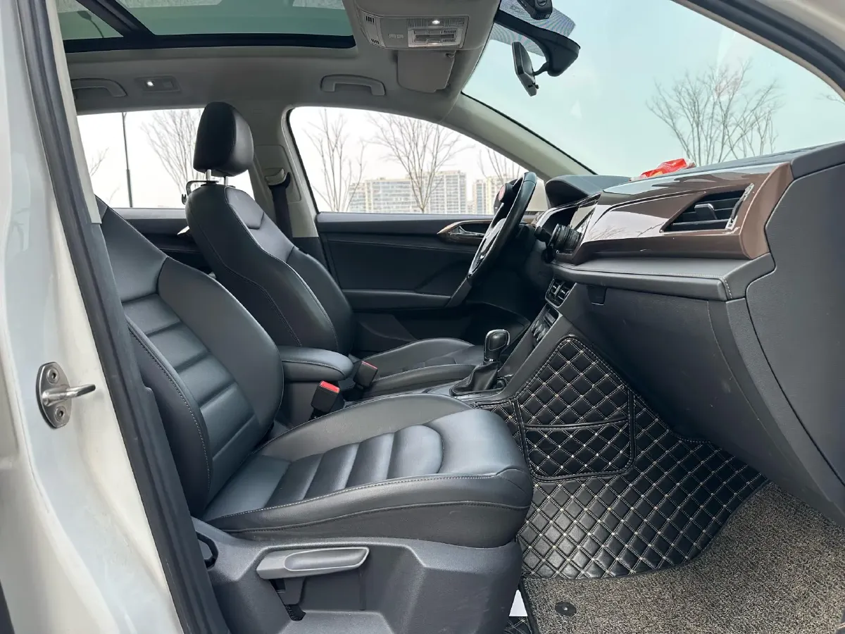 2020 Volkswagen Tharu 2.0T 186HP L4 7DCT,autocango,china used car exporter,china ev exporter,chinese used car exporter,chinese used ev exporter