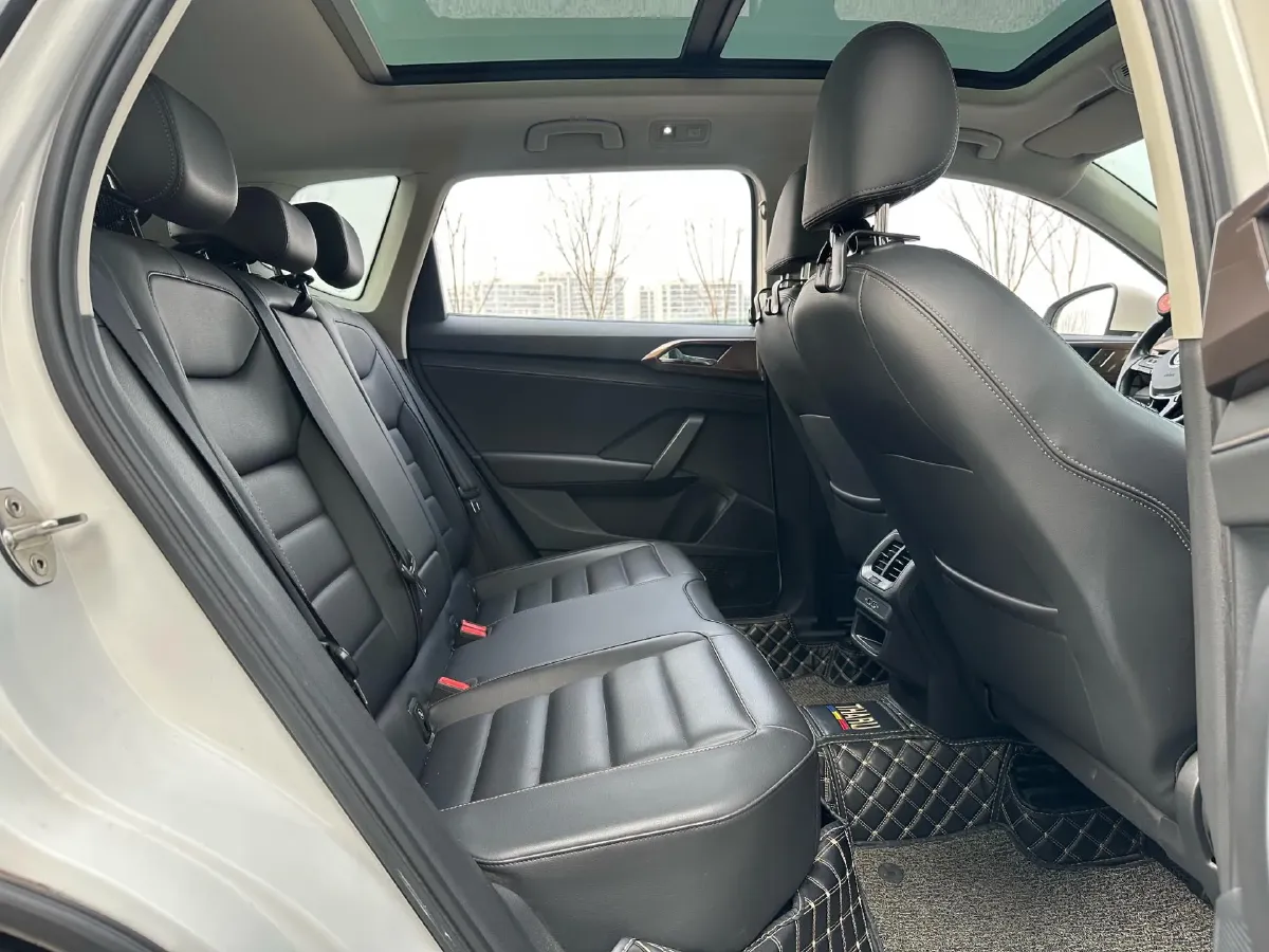 2020 Volkswagen Tharu 2.0T 186HP L4 7DCT,autocango,china used car exporter,china ev exporter,chinese used car exporter,chinese used ev exporter