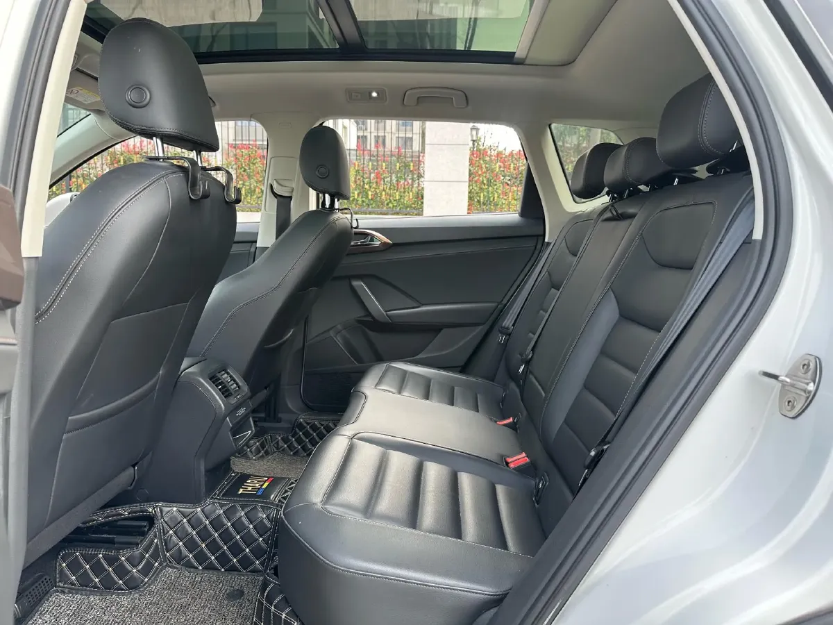 2020 Volkswagen Tharu 2.0T 186HP L4 7DCT,autocango,china used car exporter,china ev exporter,chinese used car exporter,chinese used ev exporter