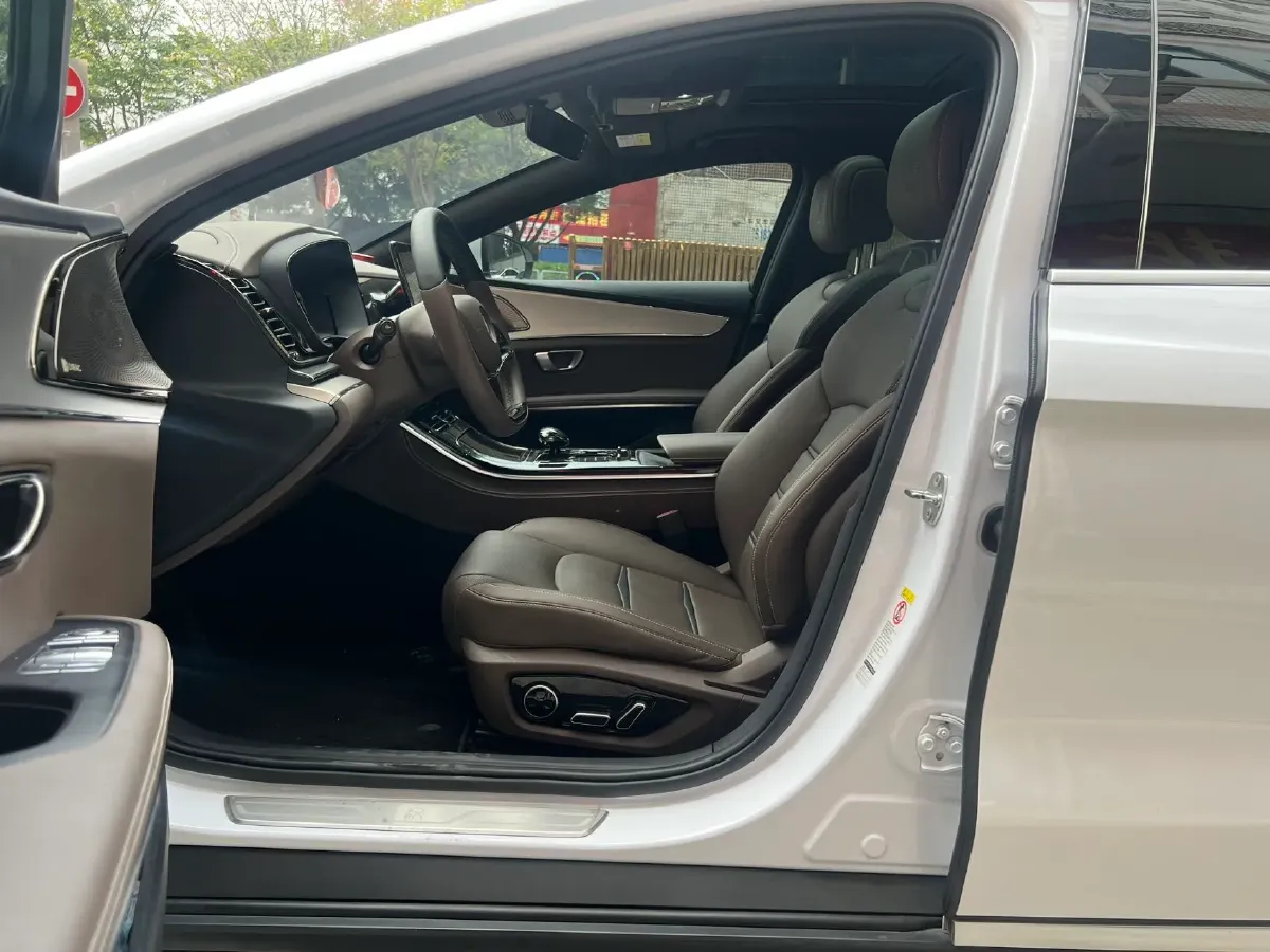 2020 WEY VV7 2.0T 227HP L4 7DCT PHEV,autocango,china used car exporter,china ev exporter,chinese used car exporter,chinese used ev exporter