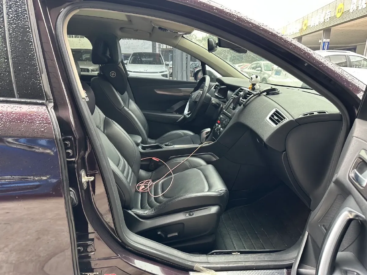 2017 DS 6 1.6T 167HP L4 6AT,autocango,china used car exporter,china ev exporter,chinese used car exporter,chinese used ev exporter