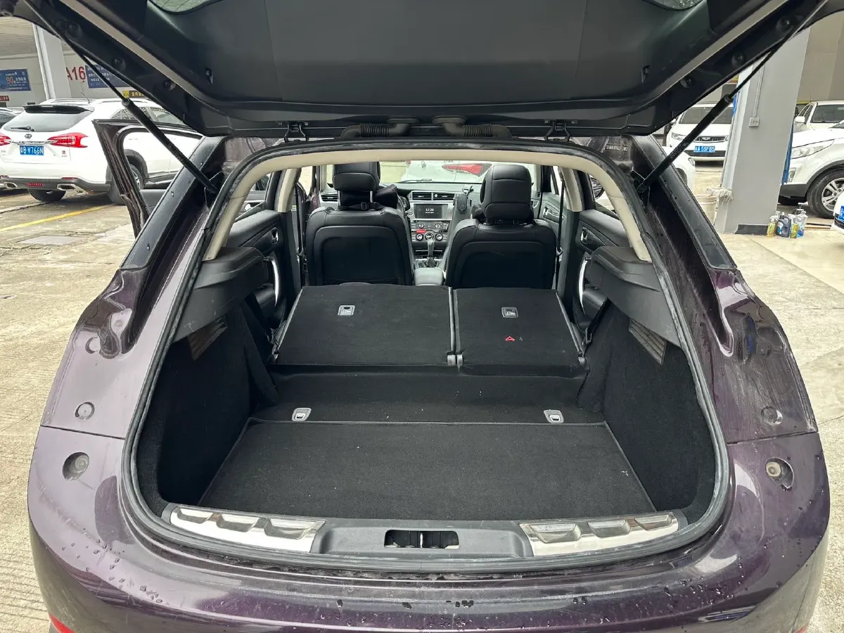 2017 DS 6 1.6T 167HP L4 6AT,autocango,china used car exporter,china ev exporter,chinese used car exporter,chinese used ev exporter