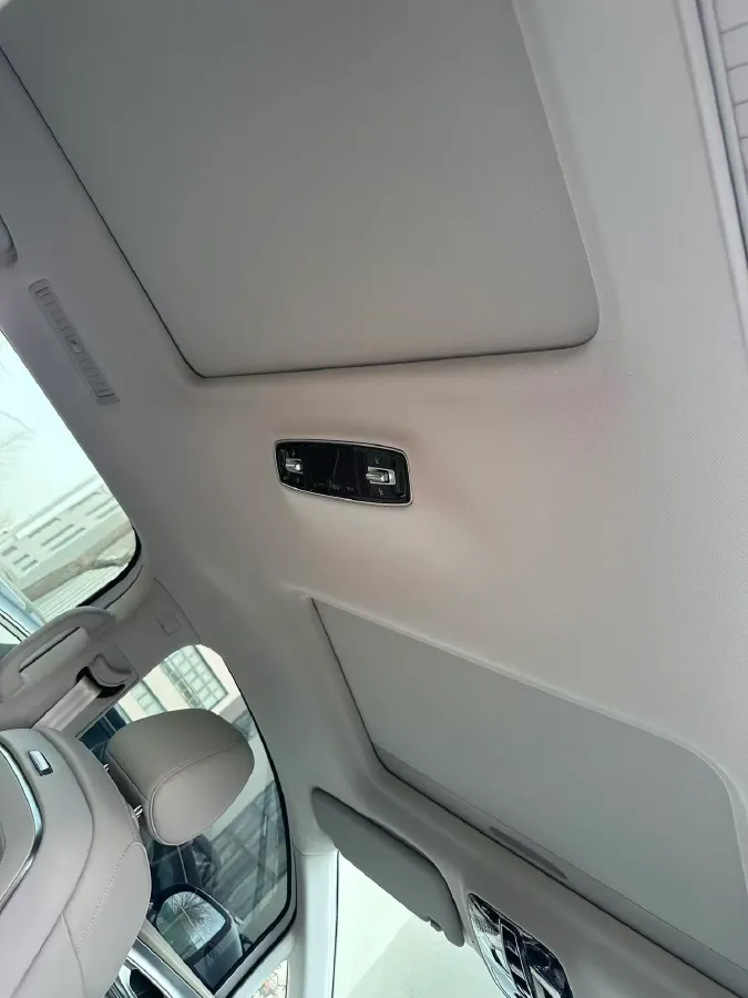 2025 Roewe iMAX8 1.5T 150HP L4 1DHT PHEV 24.7KWH,autocango,china used car exporter,china ev exporter,chinese used car exporter,chinese used ev exporter