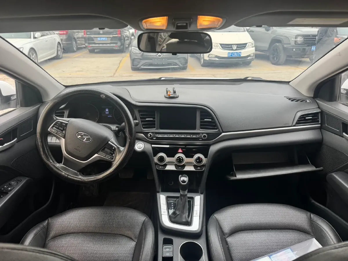 2020 Hyundai Elantra 1.5L 115HP L4 CVT,autocango,china used car exporter,china ev exporter,chinese used car exporter,chinese used ev exporter