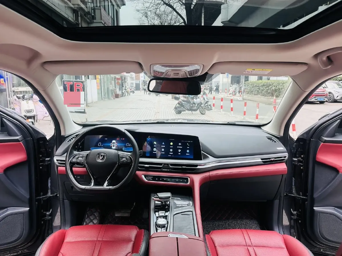 2021 ChangAn CS75 Plus 2.0T 233HP L4 8AT,autocango,china used car exporter,china ev exporter,chinese used car exporter,chinese used ev exporter