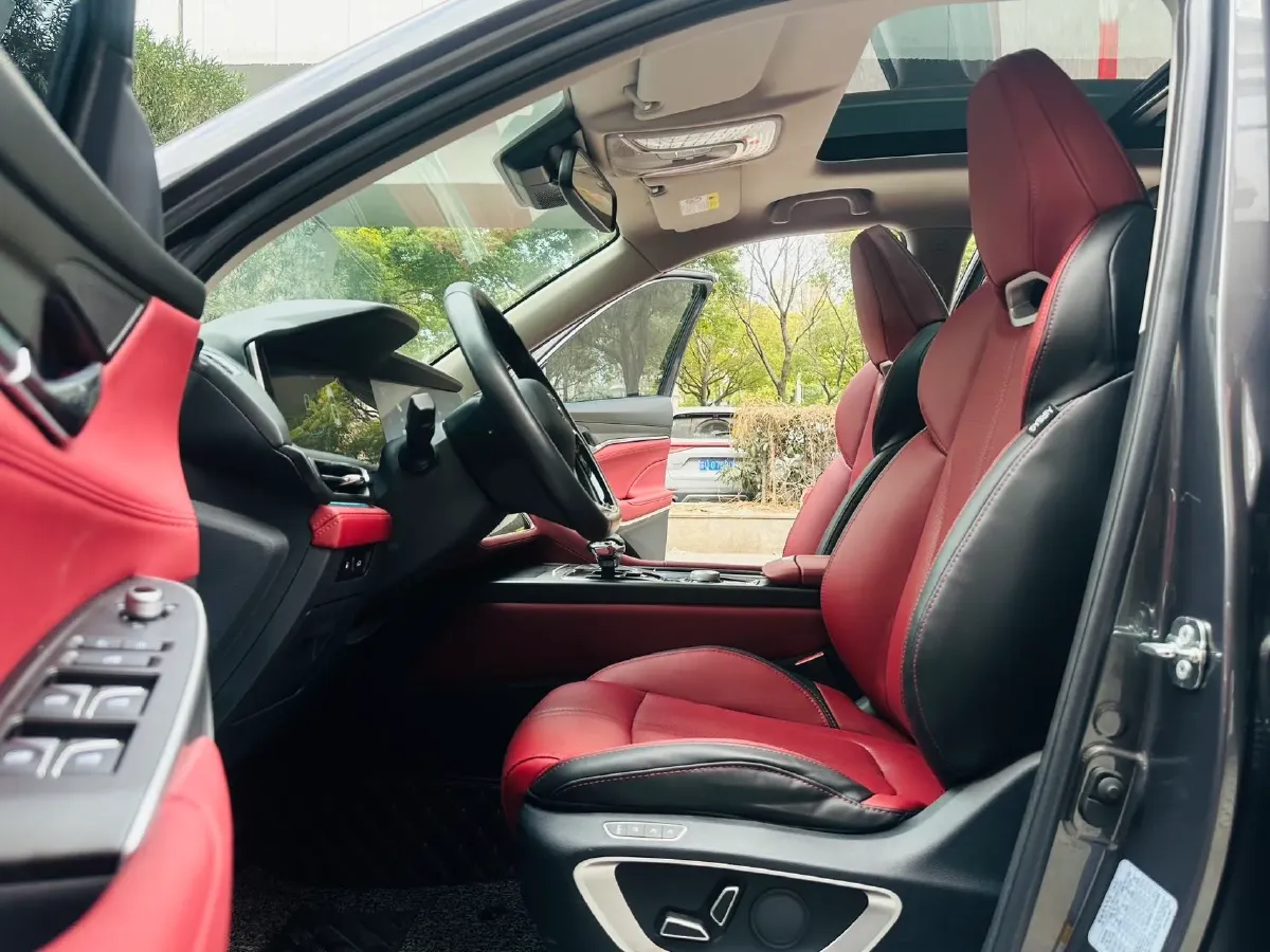 2021 ChangAn CS75 Plus 2.0T 233HP L4 8AT,autocango,china used car exporter,china ev exporter,chinese used car exporter,chinese used ev exporter