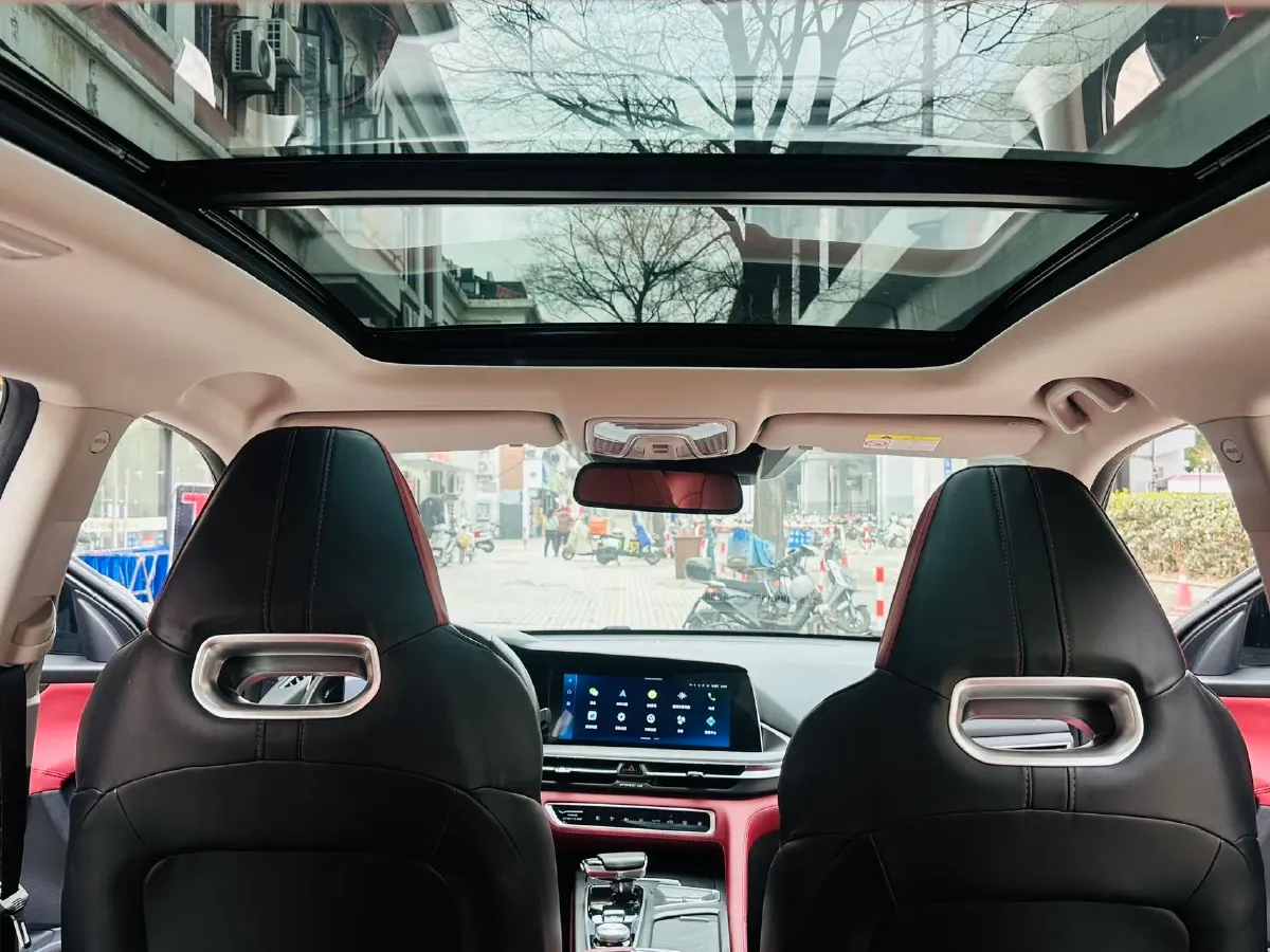 2021 ChangAn CS75 Plus 2.0T 233HP L4 8AT,autocango,china used car exporter,china ev exporter,chinese used car exporter,chinese used ev exporter