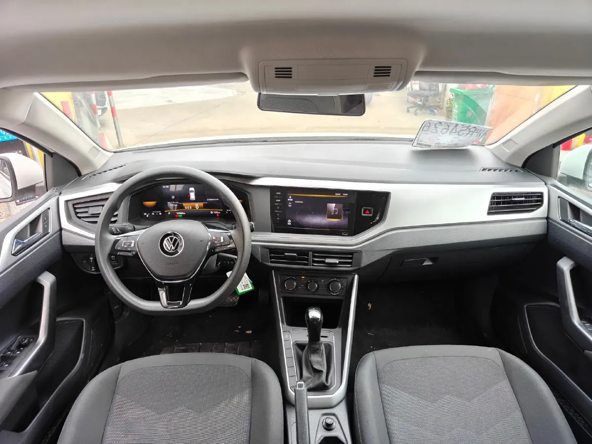 2023 Volkswagen Polo 1.5L 110HP L4 6AT,autocango,china used car exporter,china ev exporter,chinese used car exporter,chinese used ev exporter