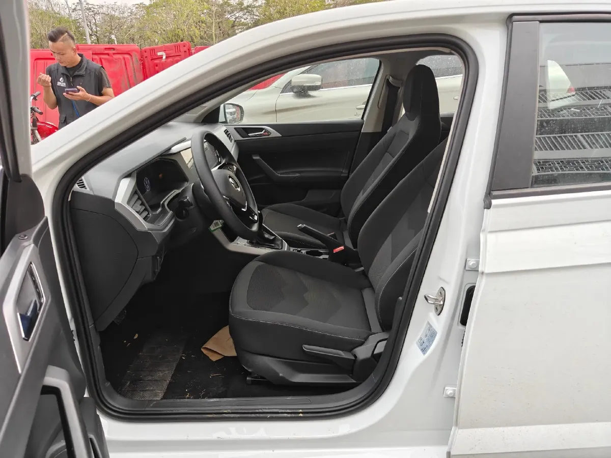 2023 Volkswagen Polo 1.5L 110HP L4 6AT,autocango,china used car exporter,china ev exporter,chinese used car exporter,chinese used ev exporter