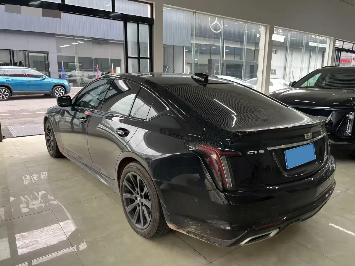 2024 Cadillac CT5 2.0T 237HP L4 10AT,autocango,china used car exporter,china ev exporter,chinese used car exporter,chinese used ev exporter