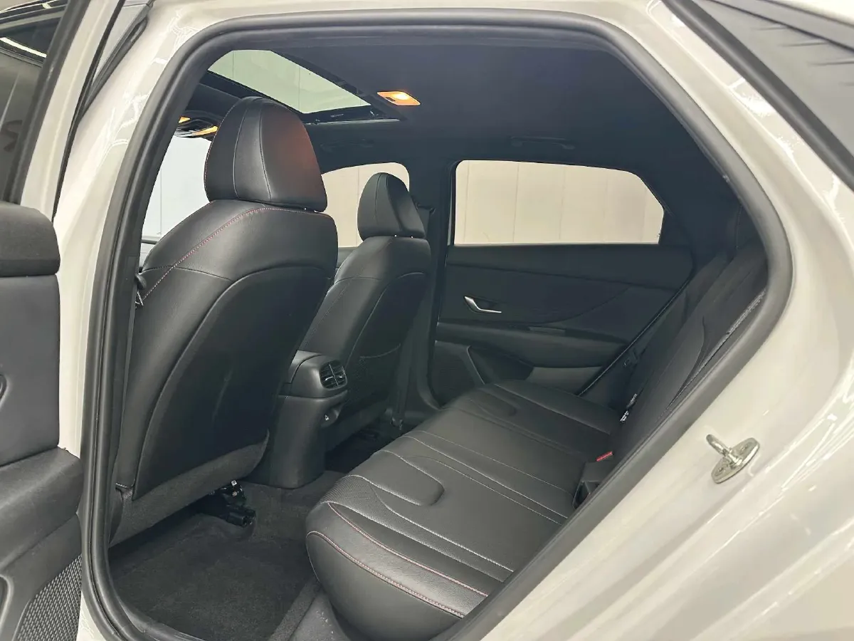 2022 Hyundai Elantra 1.5L 115HP L4 CVT,autocango,china used car exporter,china ev exporter,chinese used car exporter,chinese used ev exporter