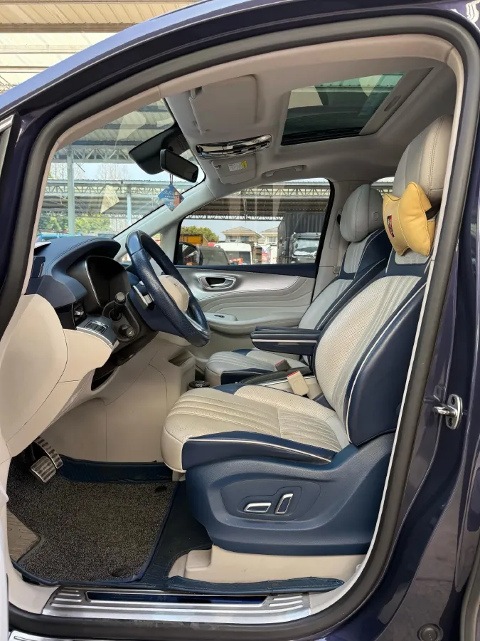 2022 Roewe iMAX8 2.0T 234HP L4 8AT,autocango,china used car exporter,china ev exporter,chinese used car exporter,chinese used ev exporter