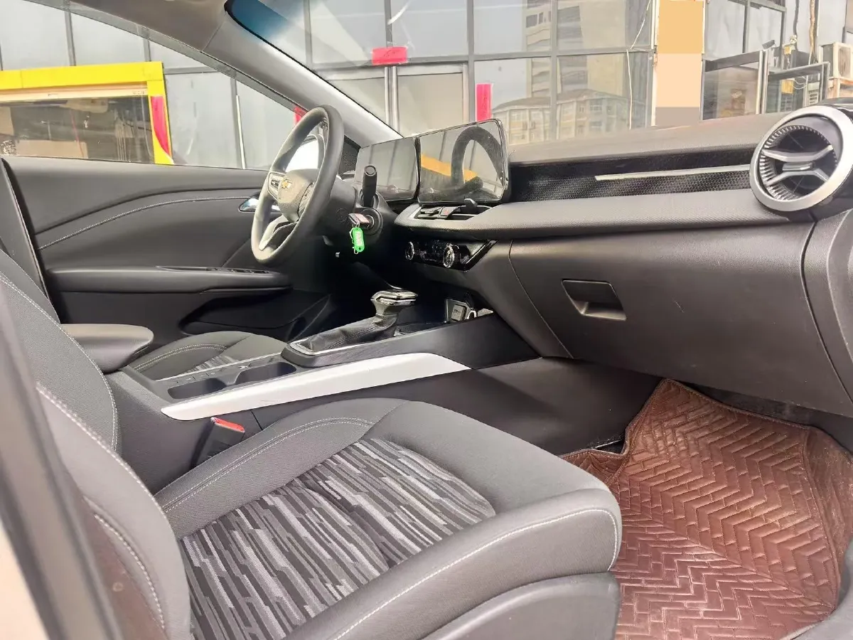 2023 Chevrolet Monza 1.5L 113HP L4 6DCT,autocango,china used car exporter,china ev exporter,chinese used car exporter,chinese used ev exporter