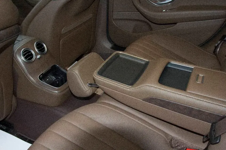 2021 Mercedes-Benz E Class 2.0T 258HP L4 9AT,autocango,china used car exporter,china ev exporter,chinese used car exporter,chinese used ev exporter