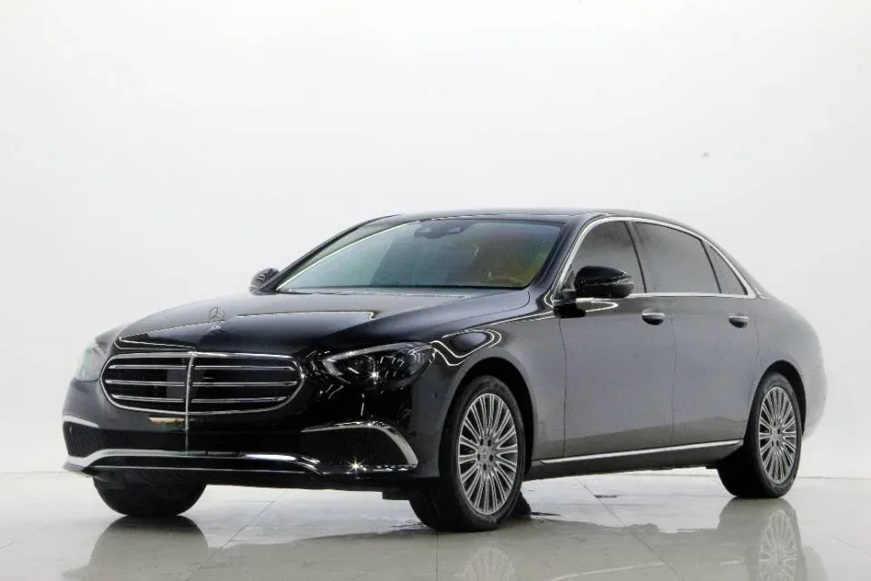 2021 Mercedes-Benz E Class 2.0T 258HP L4 9AT,autocango,china used car exporter,china ev exporter,chinese used car exporter,chinese used ev exporter