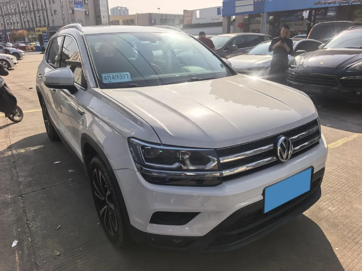 2019 MINI MINI 1.5T 102HP L3 7DCT,autocango,china used car exporter,china ev exporter,chinese used car exporter,chinese used ev exporter