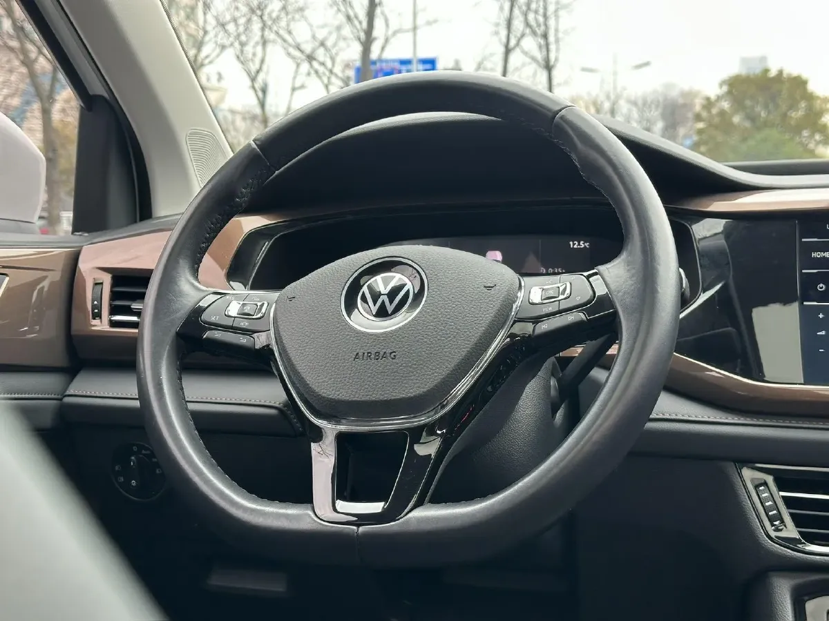 2022 Volkswagen Tharu 1.4T 150HP L4 7DCT,autocango,china used car exporter,china ev exporter,chinese used car exporter,chinese used ev exporter