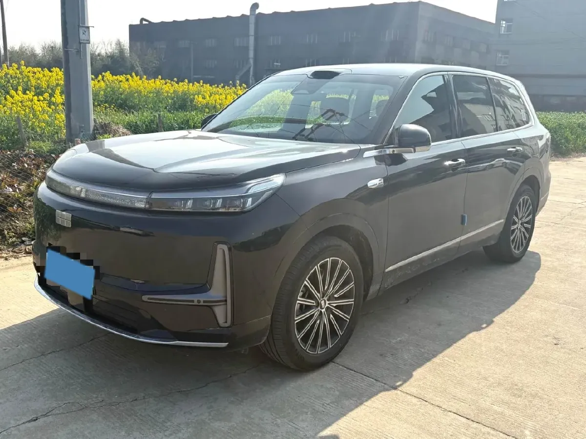 2025 Isuzu LingTuo 2.0T 220HP L4 8AT,autocango,china used car exporter,china ev exporter,chinese used car exporter,chinese used ev exporter