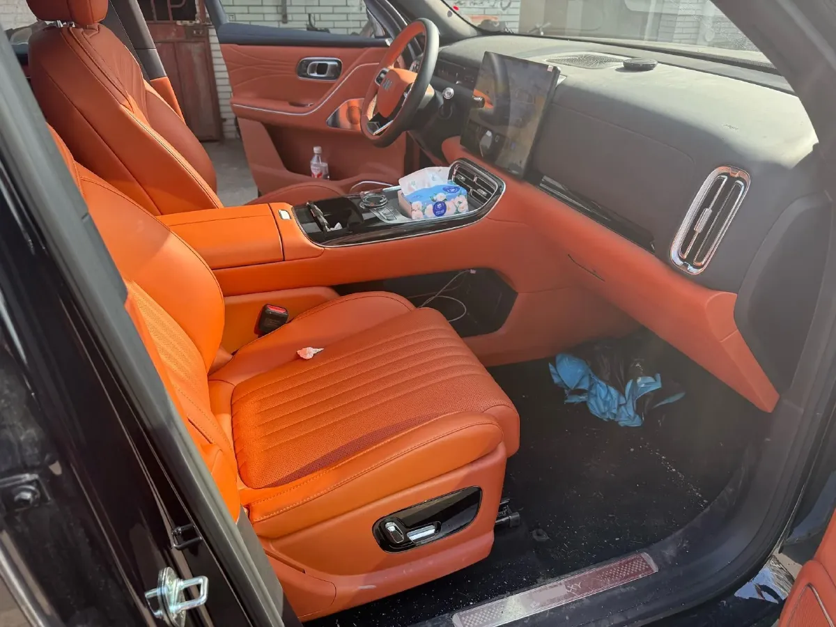 2025 Isuzu LingTuo 2.0T 220HP L4 8AT,autocango,china used car exporter,china ev exporter,chinese used car exporter,chinese used ev exporter