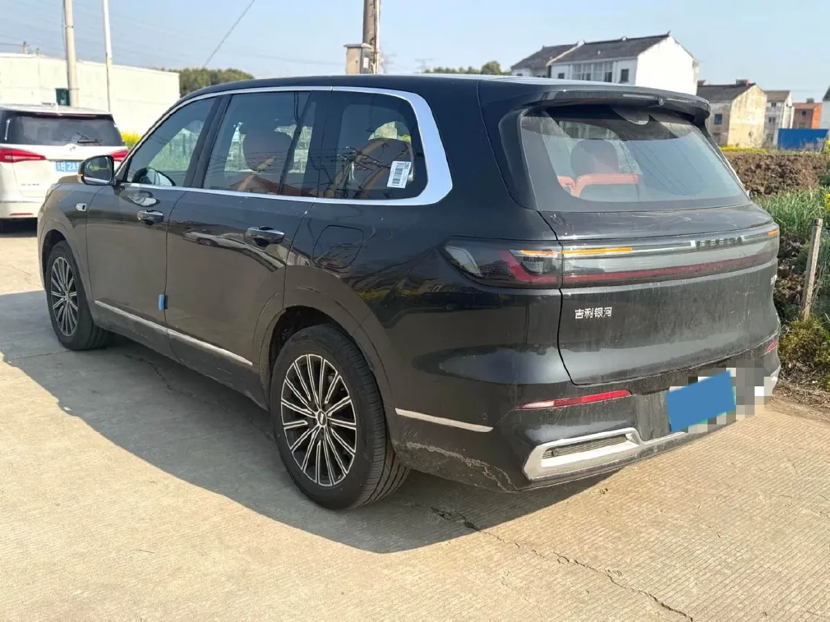 2025 Isuzu LingTuo 2.0T 220HP L4 8AT,autocango,china used car exporter,china ev exporter,chinese used car exporter,chinese used ev exporter