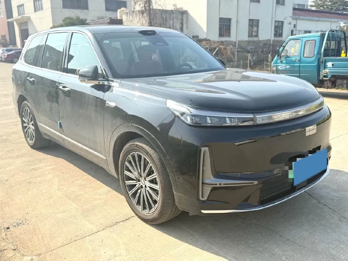 2025 Isuzu LingTuo 2.0T 220HP L4 8AT,autocango,china used car exporter,china ev exporter,chinese used car exporter,chinese used ev exporter