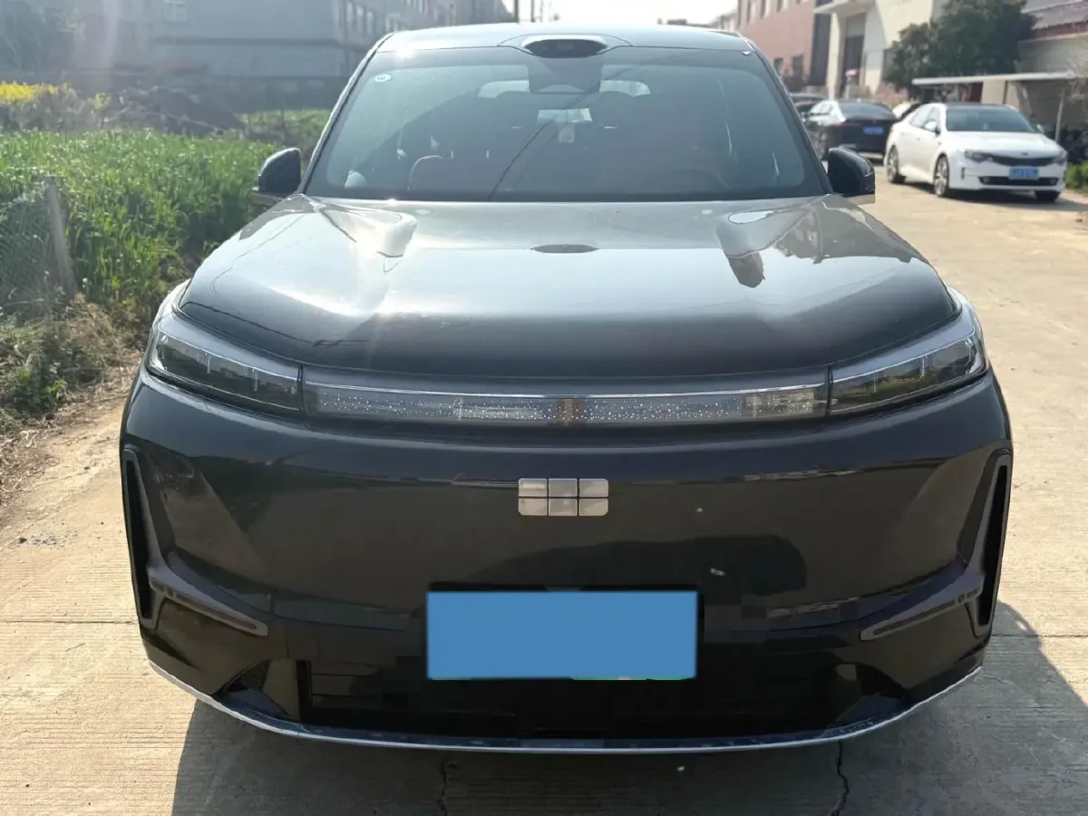 2025 Isuzu LingTuo 2.0T 220HP L4 8AT,autocango,china used car exporter,china ev exporter,chinese used car exporter,chinese used ev exporter