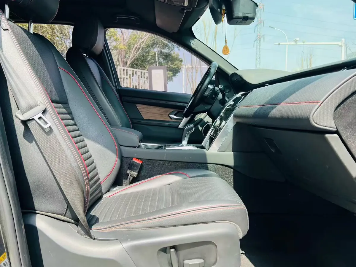 2020 Land Rover Discovery Sport 2.0T 249HP L4 9AT,autocango,china used car exporter,china ev exporter,chinese used car exporter,chinese used ev exporter