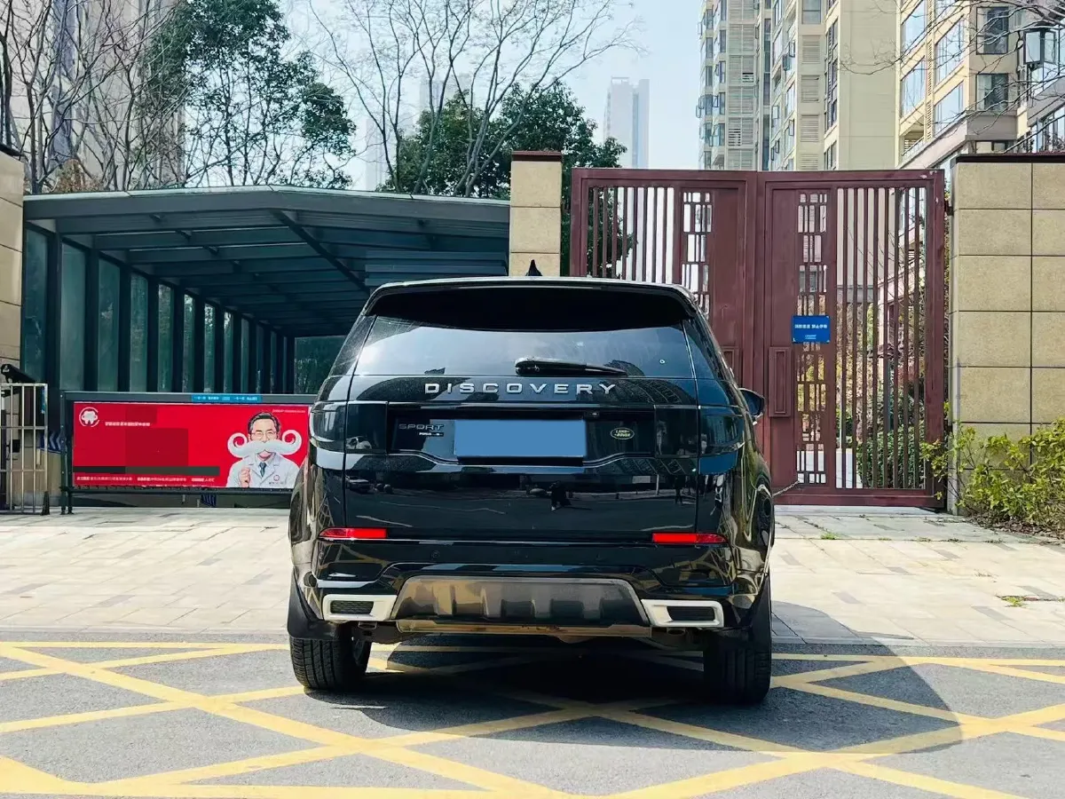 2020 Land Rover Discovery Sport 2.0T 249HP L4 9AT,autocango,china used car exporter,china ev exporter,chinese used car exporter,chinese used ev exporter