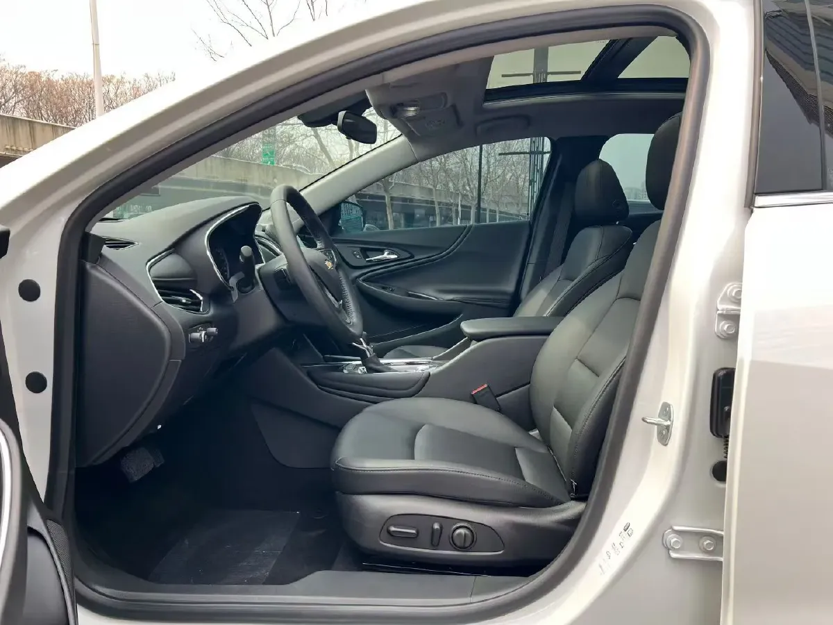 2022 Chevrolet Malibu XL 1.5T 169HP L4 9AT,autocango,china used car exporter,china ev exporter,chinese used car exporter,chinese used ev exporter