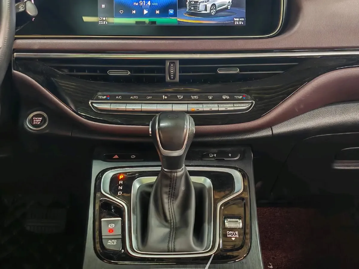 2021 GAC Trumpchi M6 1.5T 169HP L4 7DCT,autocango,china used car exporter,china ev exporter,chinese used car exporter,chinese used ev exporter