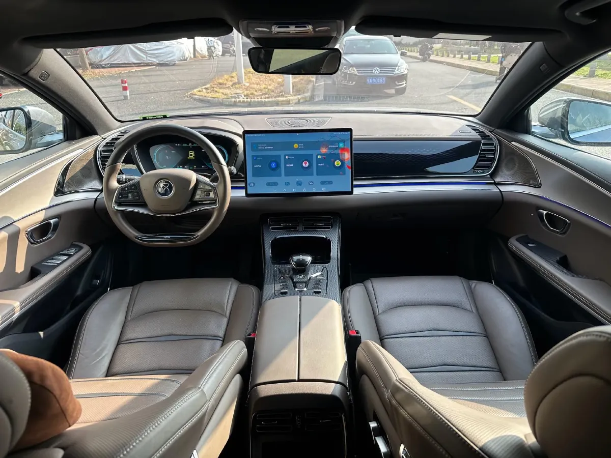 2020 WEY VV7 2.0T 227HP L4 7DCT PHEV,autocango,china used car exporter,china ev exporter,chinese used car exporter,chinese used ev exporter