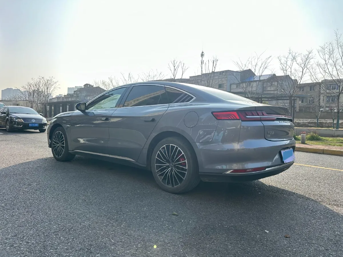 2020 WEY VV7 2.0T 227HP L4 7DCT PHEV,autocango,china used car exporter,china ev exporter,chinese used car exporter,chinese used ev exporter