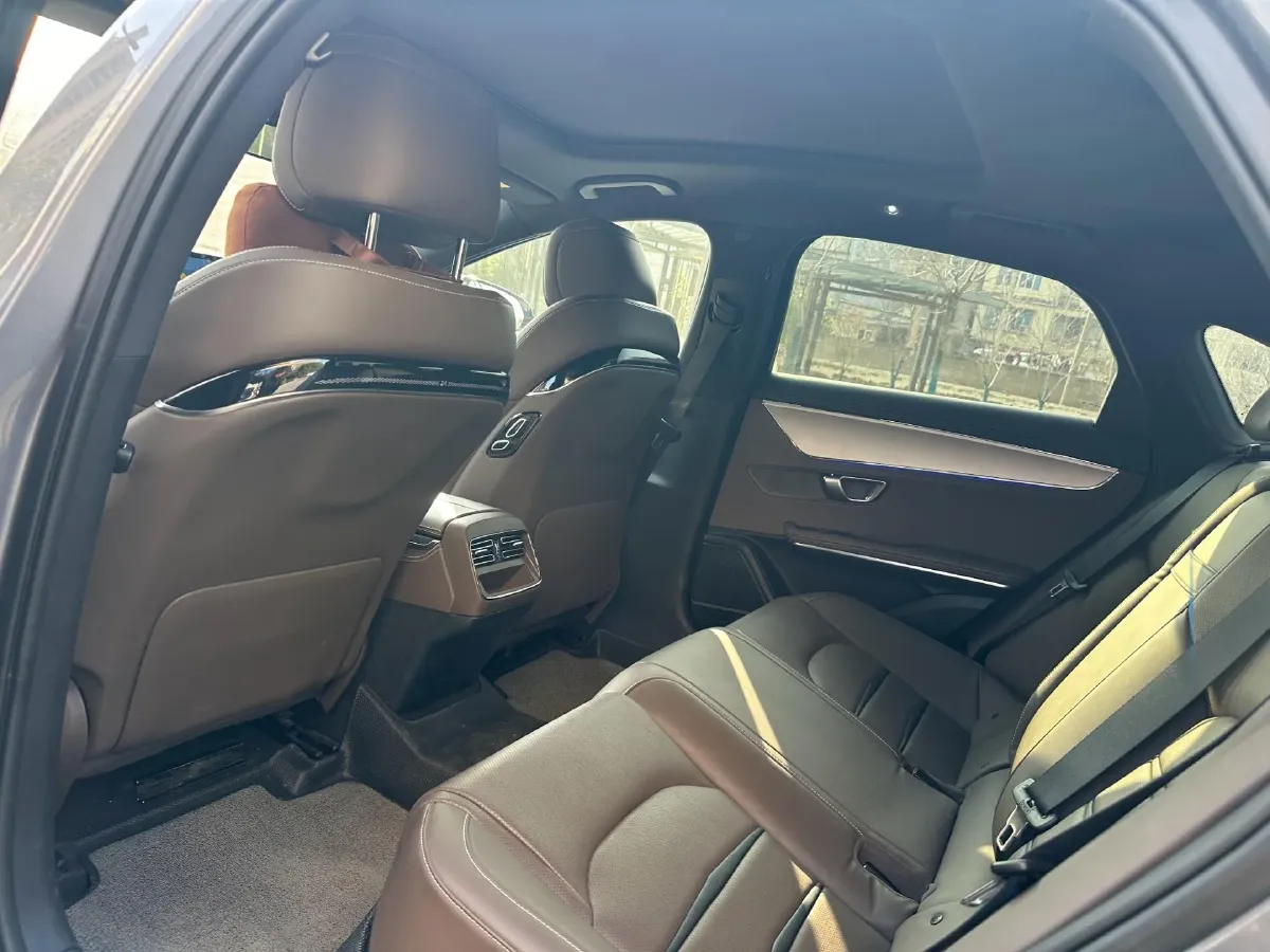 2020 WEY VV7 2.0T 227HP L4 7DCT PHEV,autocango,china used car exporter,china ev exporter,chinese used car exporter,chinese used ev exporter