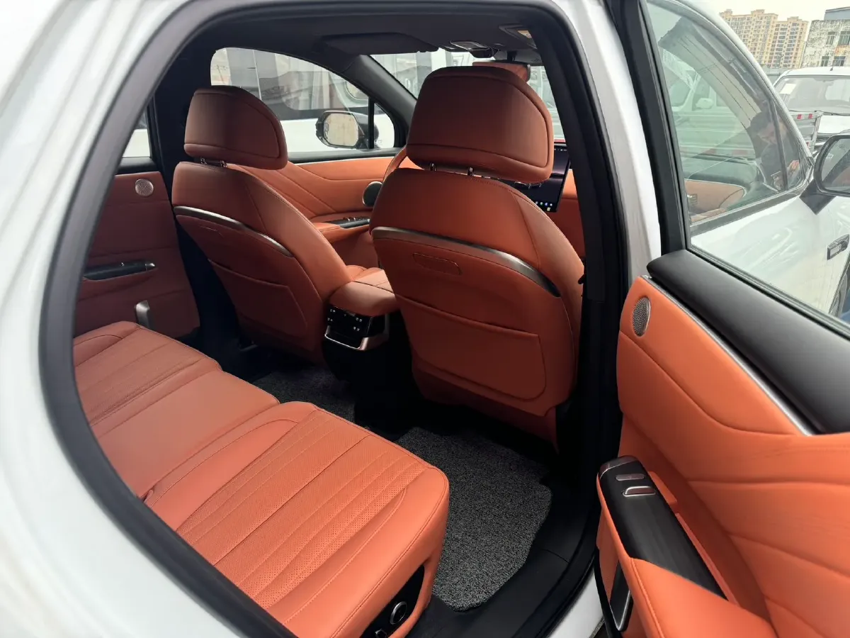 2025 ChangAn QiYuan E07 REEV 150HP REEV 39.05KWH,autocango,china used car exporter,china ev exporter,chinese used car exporter,chinese used ev exporter