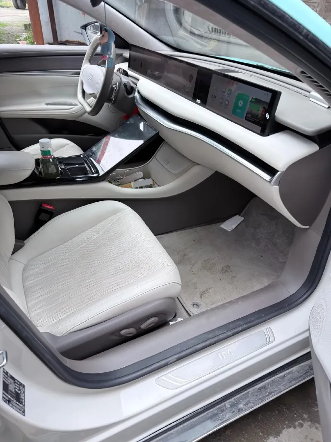 2022 IM L7 BEV 90KWH,autocango,china used car exporter,china ev exporter,chinese used car exporter,chinese used ev exporter