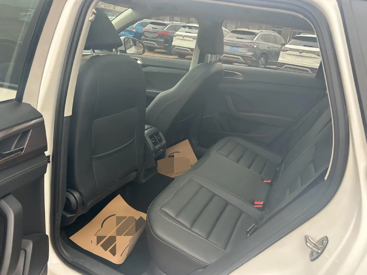 2022 Ford Transit 2.0T 202HP L4 6AT,autocango,china used car exporter,china ev exporter,chinese used car exporter,chinese used ev exporter