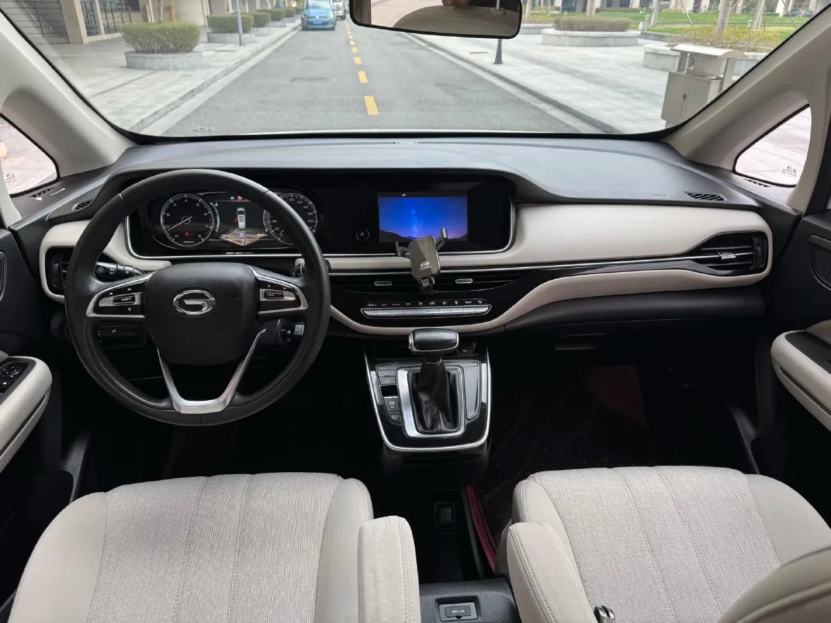 2021 GAC Trumpchi M6 1.5T 169HP L4 7DCT,autocango,china used car exporter,china ev exporter,chinese used car exporter,chinese used ev exporter