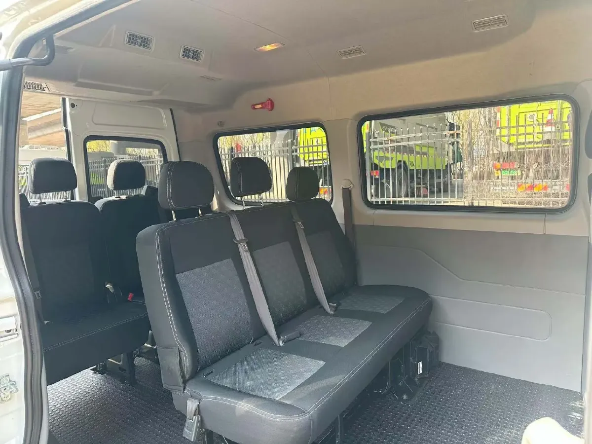 2021 MAXUS XinTu V80 2.0T 139HP L4 6MT,autocango,china used car exporter,china ev exporter,chinese used car exporter,chinese used ev exporter