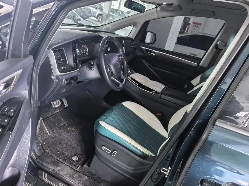 2021 GAC Trumpchi M8 2.0T 252HP L4 8AT,autocango,china used car exporter,china ev exporter,chinese used car exporter,chinese used ev exporter