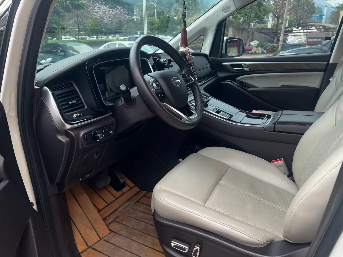 2021 GAC Trumpchi M8 2.0T 252HP L4 8AT,autocango,china used car exporter,china ev exporter,chinese used car exporter,chinese used ev exporter