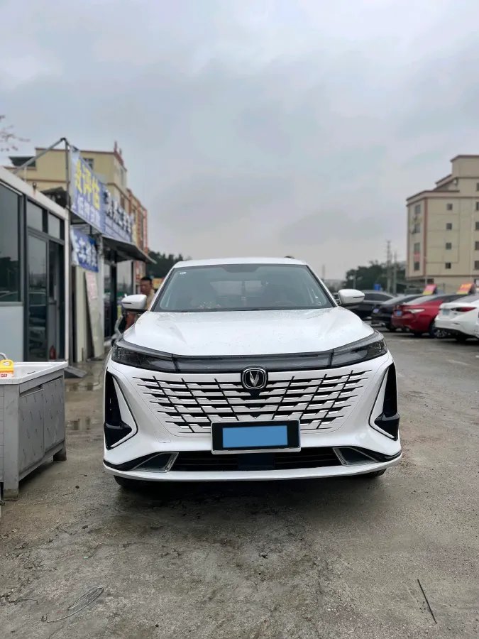 2022 ChangAn CS75 Plus 1.5T 188HP L4 8AT,autocango,china used car exporter,china ev exporter,chinese used car exporter,chinese used ev exporter